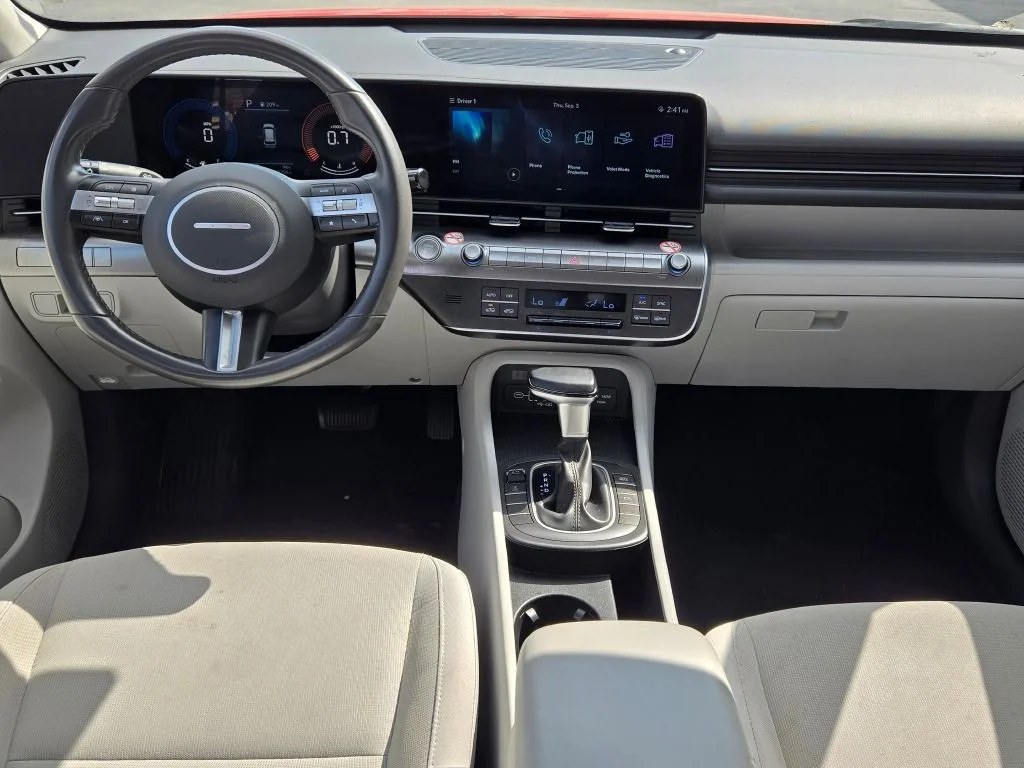 Used 2025 Orange Hyundai SEL image 17