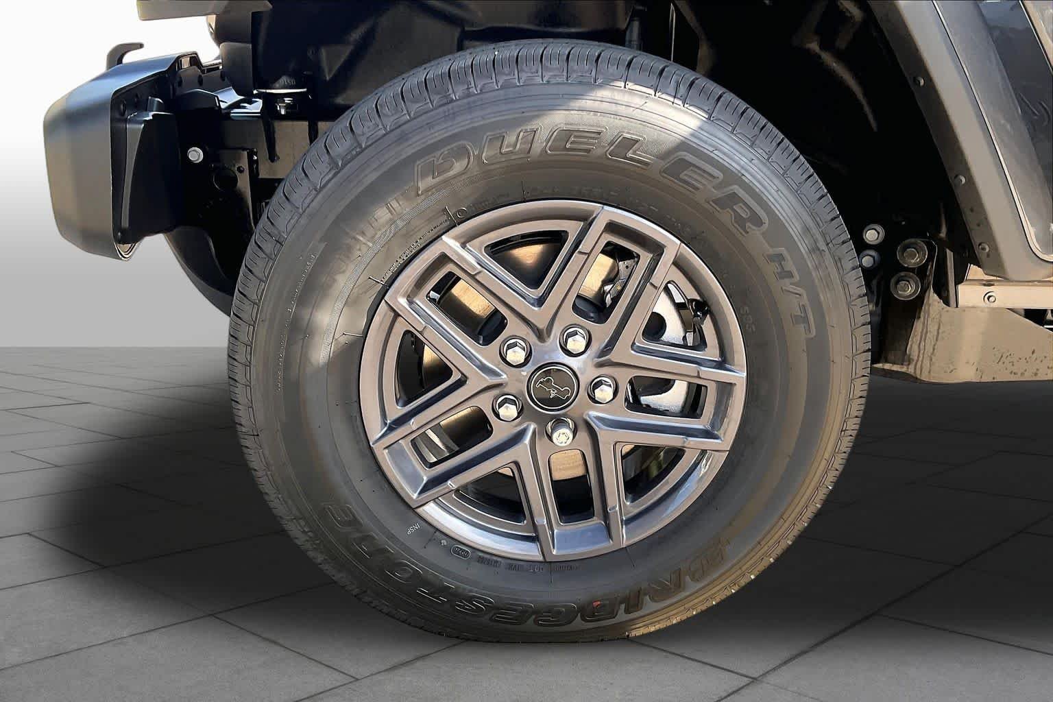 New 2026 Granite Crystal Metallic Clear-Coat Exterior Paint Jeep Sport S image 11