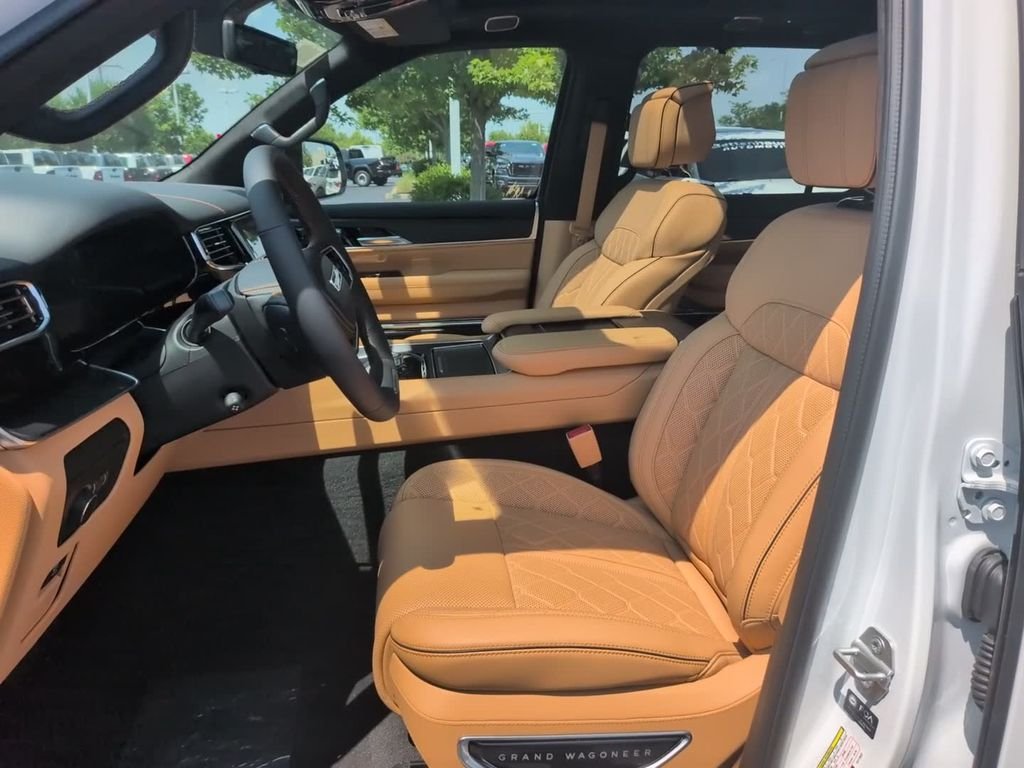 New 2026 Bright White Clearcoat Jeep Summit Reserve image 18