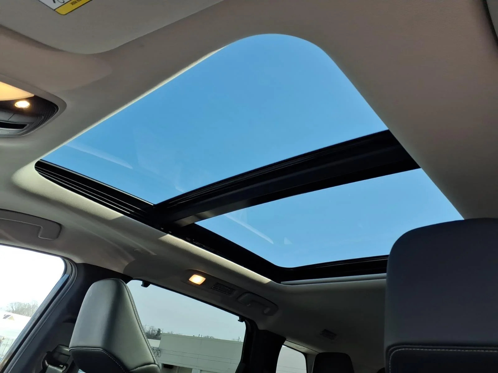 2025 INFINITI QX60 LUXE - Photo 24