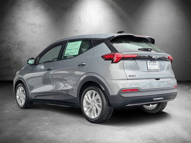 New 2027 Sterling Grey Metallic Chevrolet LT image 4