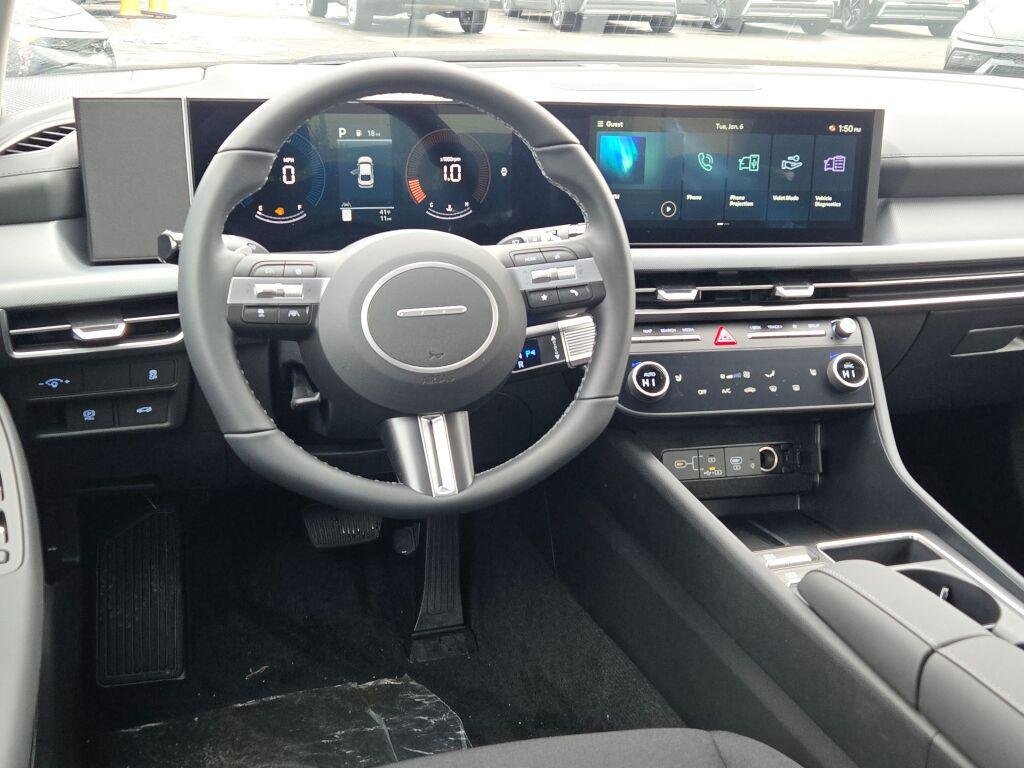 New 2026 Black Hyundai SEL Sport image 18