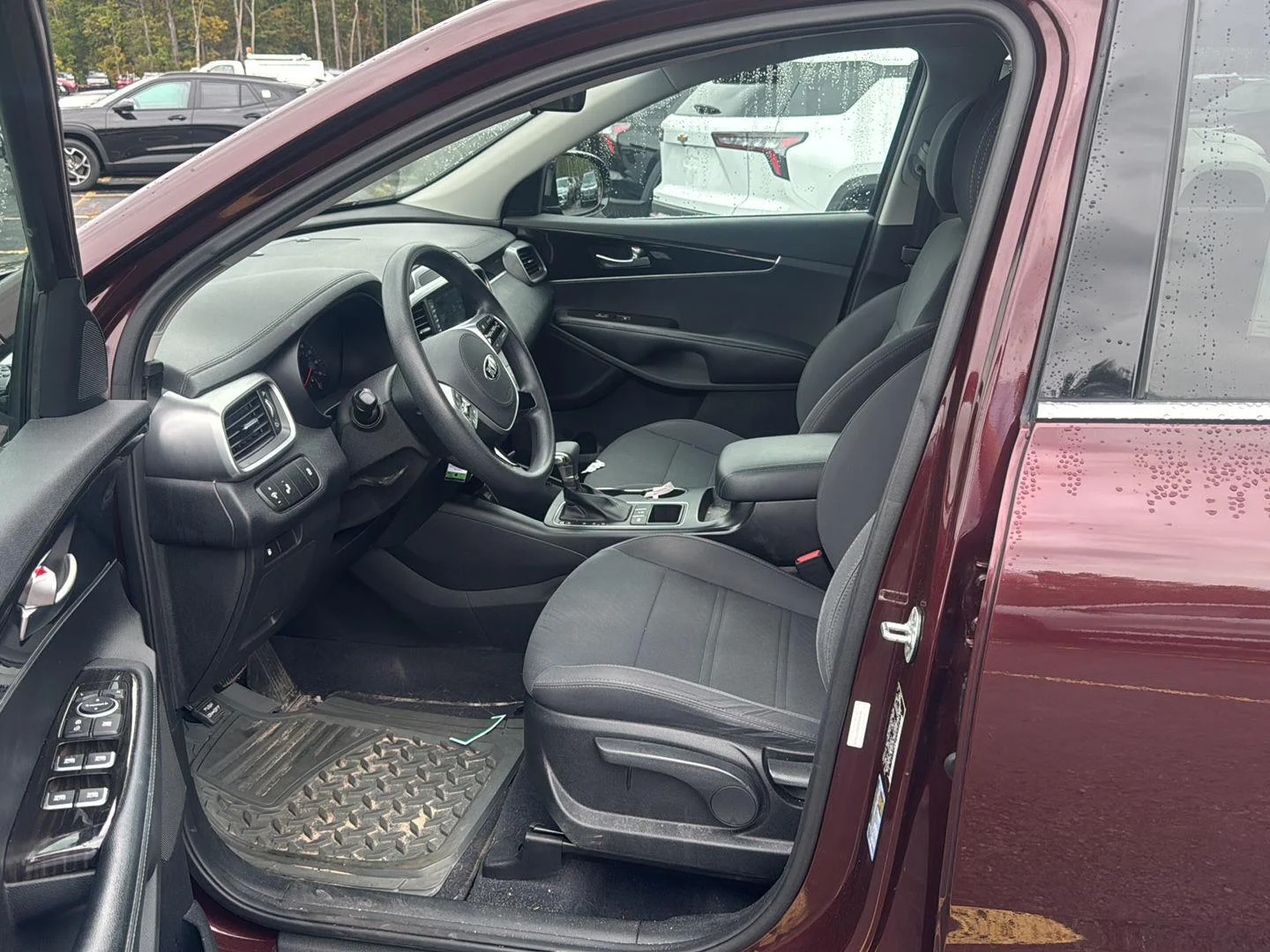 Used 2019 Sangria Kia LX image 10