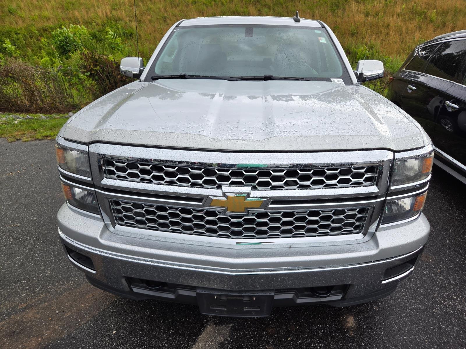 Used 2015 SILVER ICE METALLIC Chevrolet LT image 2