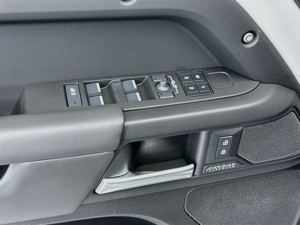 New 2026 Borasco Grey Land Rover X-Dynamic SE image 22