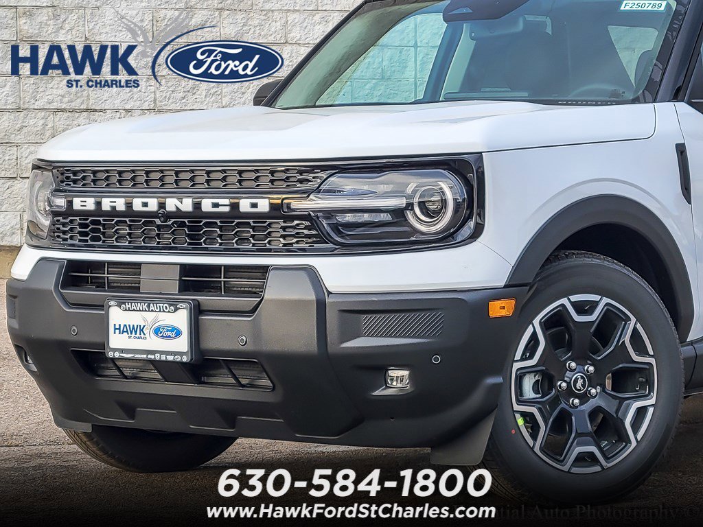 New 2025 Oxford White Ford Outer Banks® image 2