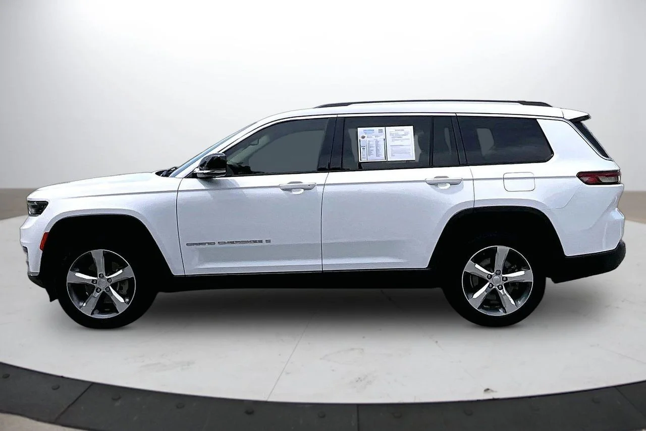 Used 2021 White Jeep Limited image 5