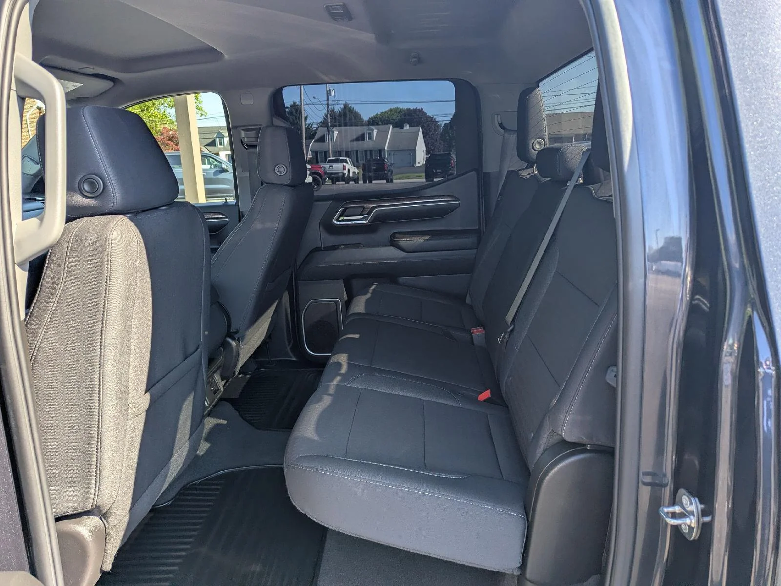 2024 Chevrolet Silverado 1500 LT - Photo 28