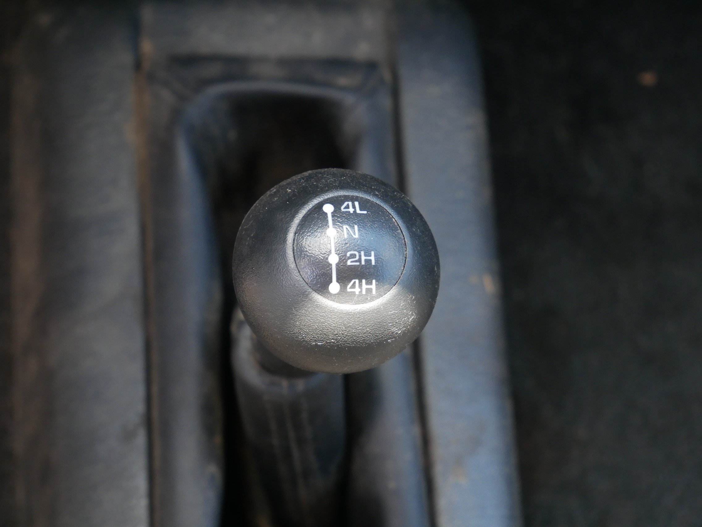 Used 2005 Red Dodge SLT image 26
