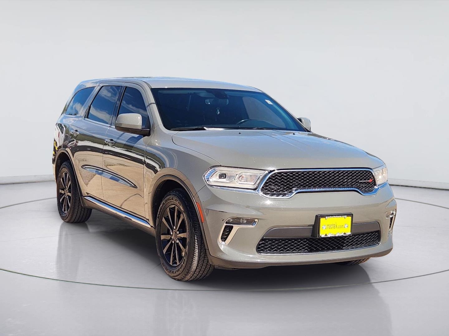 2021 Dodge Durango photo 3 of 33
