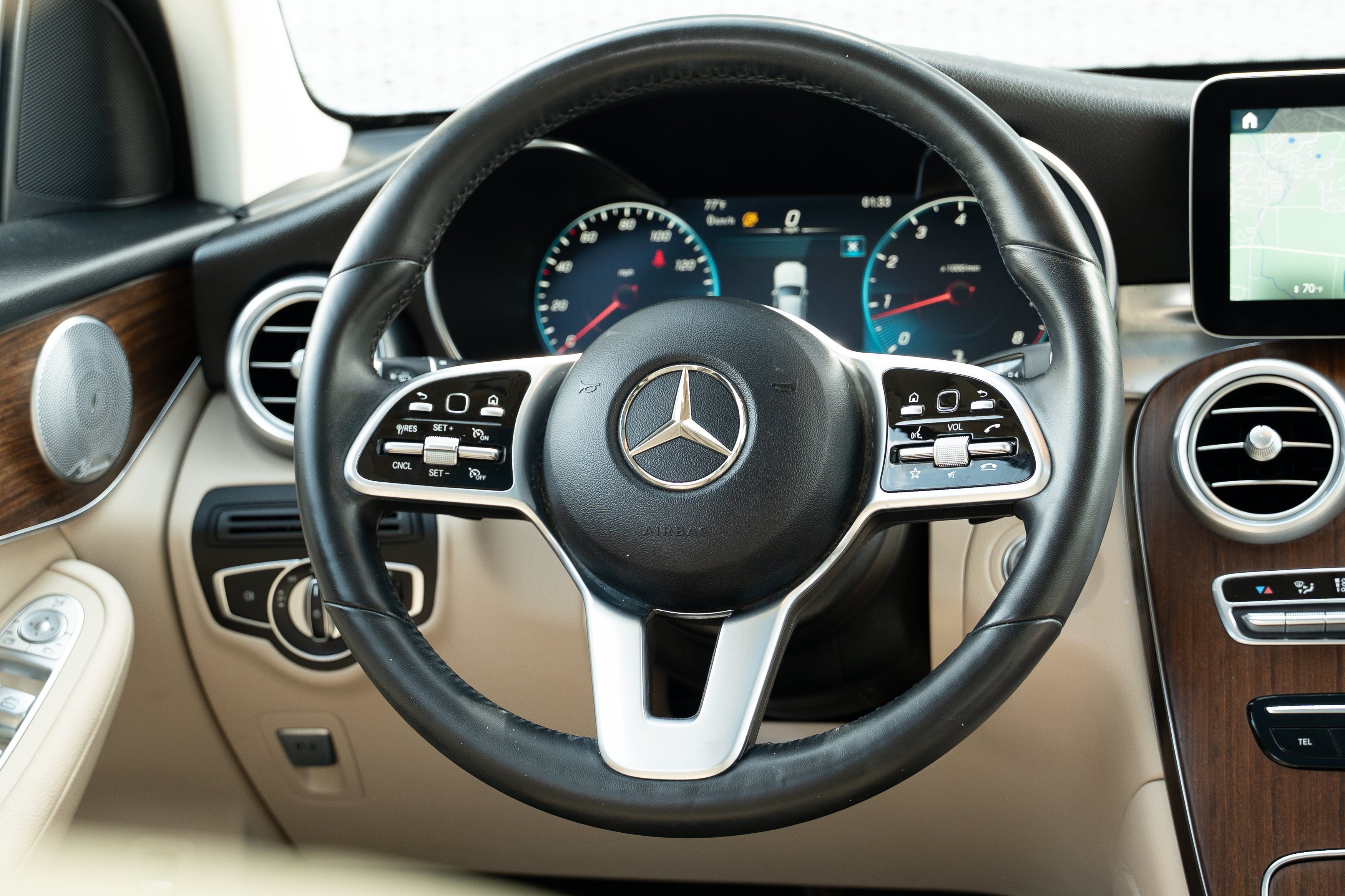 Used 2020 Lunar Blue Metallic Mercedes-Benz GLC 300 image 9