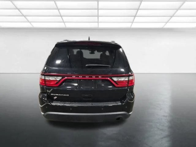 Used 2022 Black Dodge SXT image 5