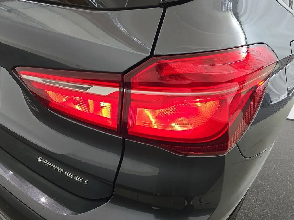 Used 2019 Gray BMW xDrive28i image 33