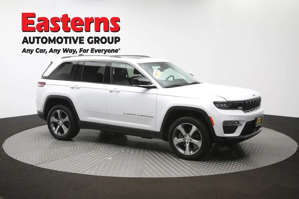 Used 2023 White Jeep 4xe image 51