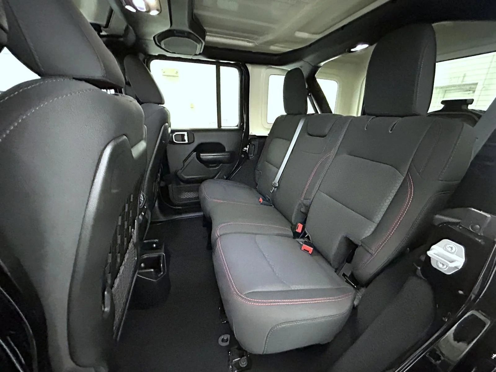 Used 2020 Black Jeep Unlimited Rubicon image 19