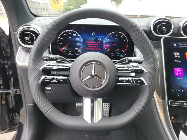 New 2026 Black Mercedes-Benz GLC 300 image 27
