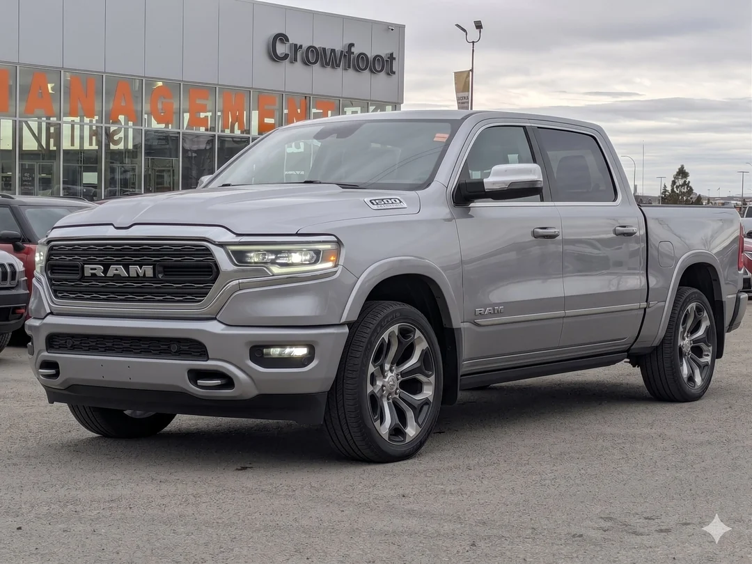 Certified Used 2023 Silver RAM Limited - - 4x4 - Elite Pkg - Ltd Lvl 1 Grp - Pano Sunroof - 22 Wheels & More! image 4