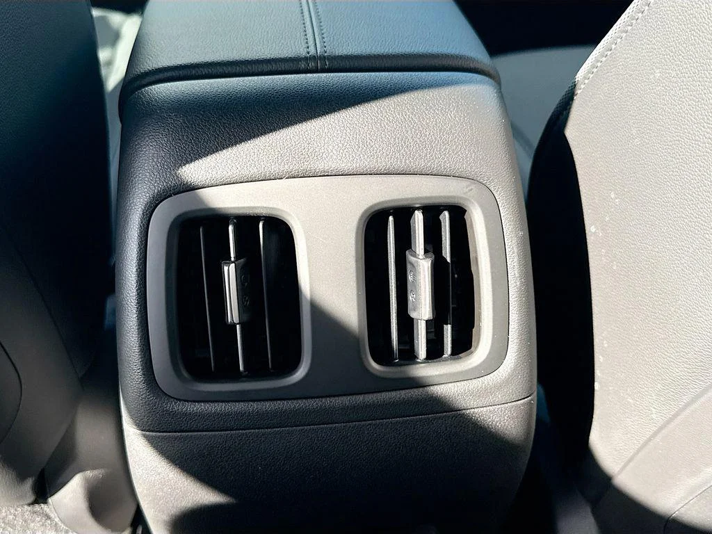 2025 Hyundai Santa Cruz Limited - Photo 19