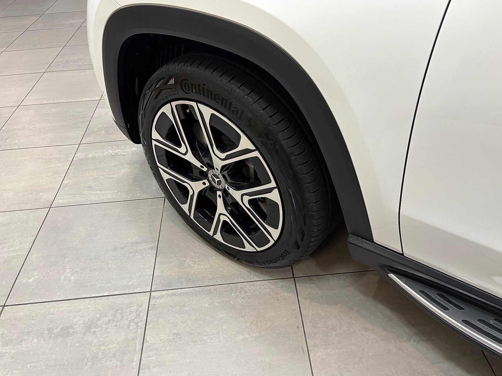 New 2027 Polar White Mercedes-Benz GLS 450 image 8