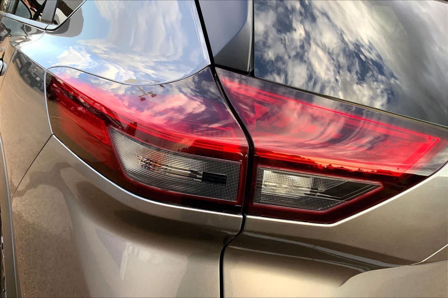 2024 Nissan Rogue SV - Photo 28