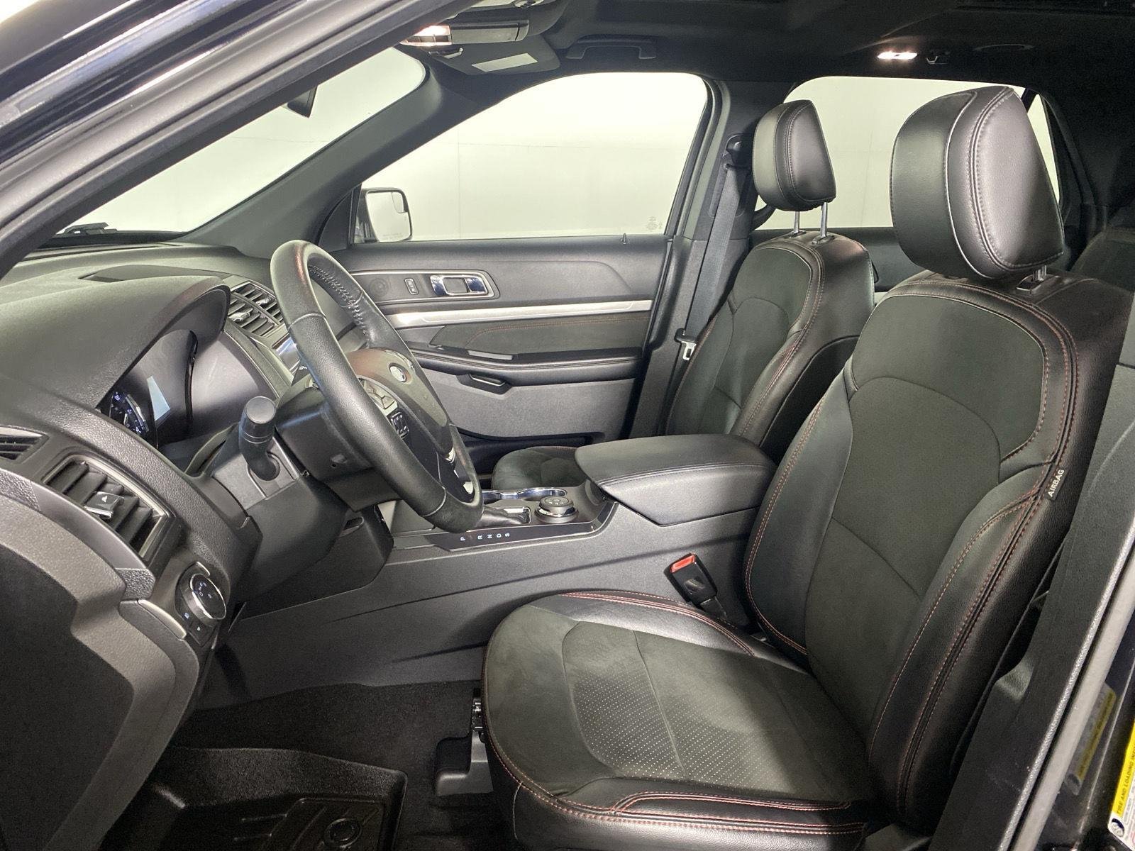 Used 2018 Shadow Black Ford XLT image 20