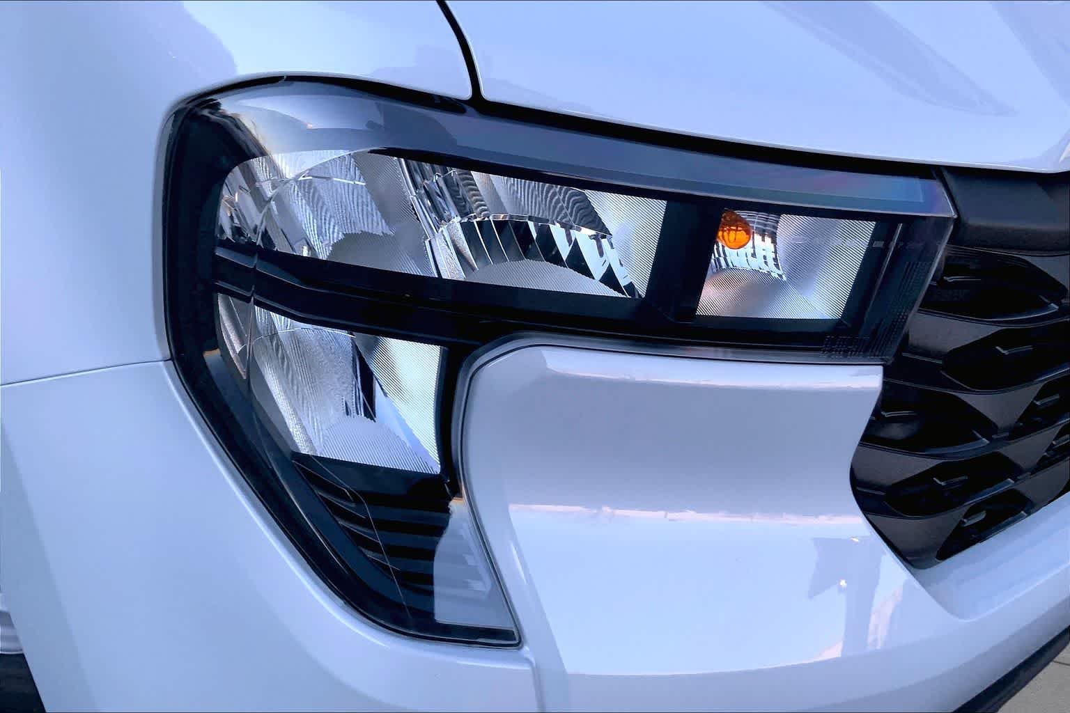 New 2026 Space White Metallic Ford XL image 13