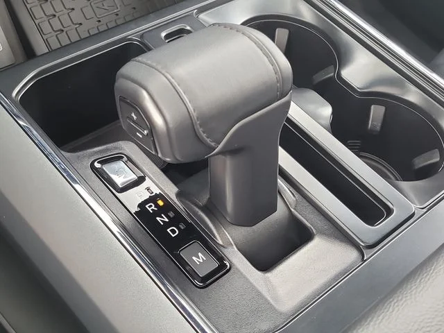 Used 2025 Silver Ford XLT image 29