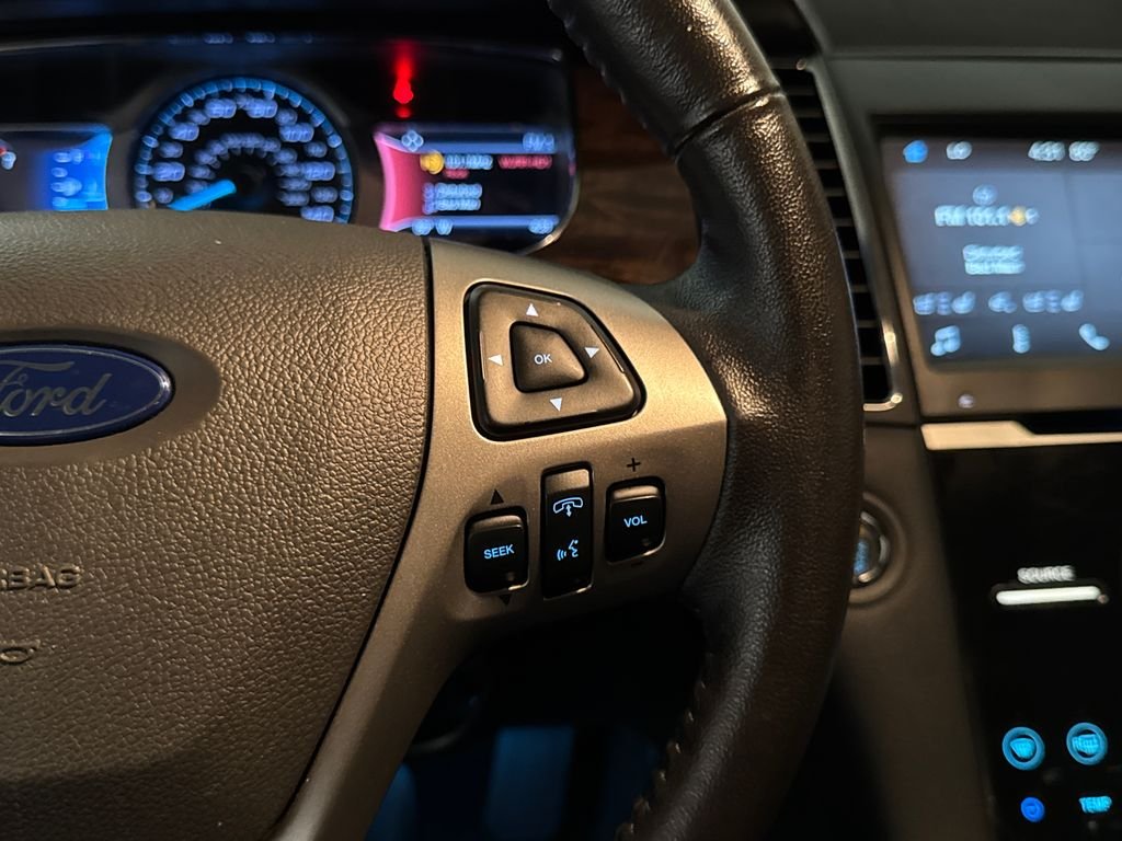 Used 2017 Gray Ford Limited image 17