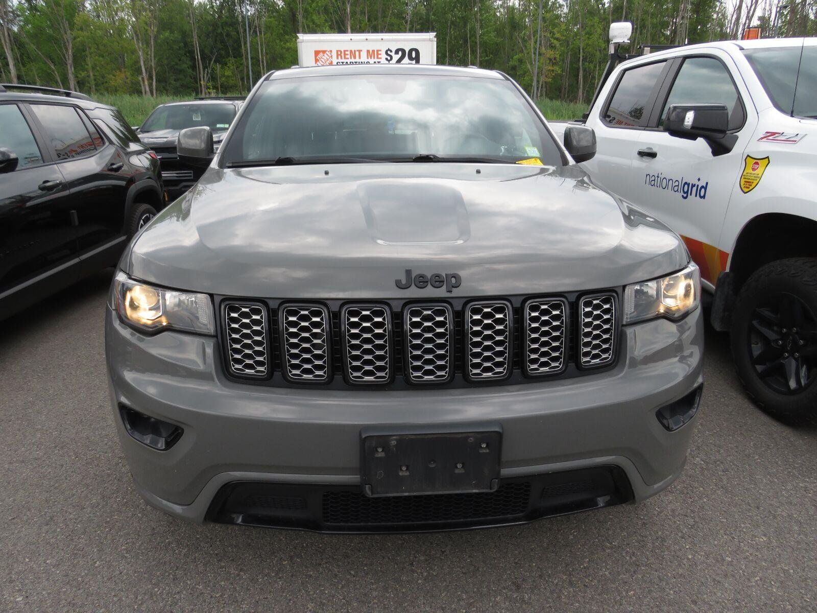 Used 2020 Sting-Gray Clearcoat Jeep Altitude image 4