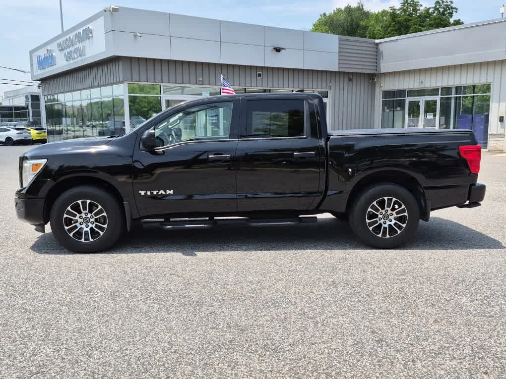 Certified Used 2023 Super Black Nissan SV image 5