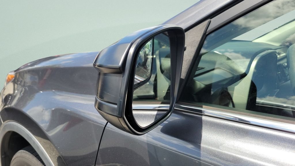Used 2018 Gray Toyota LE image 4