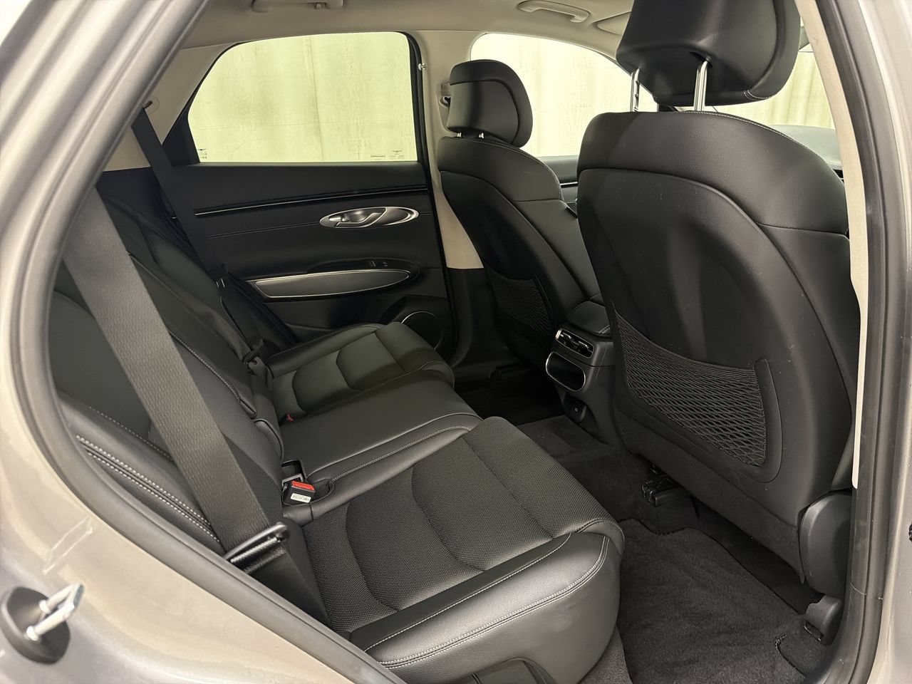 2024 GENESIS GV70 Standard - Photo 20