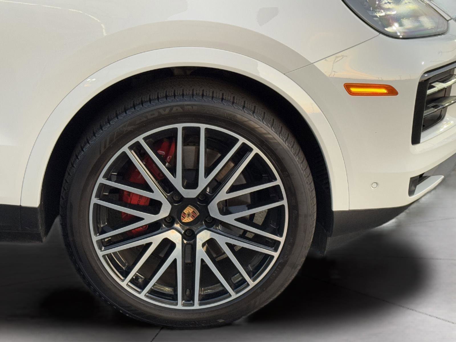 Used 2025 White Porsche  image 76