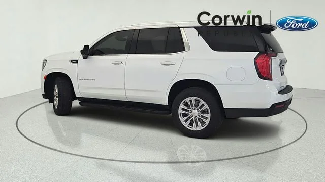 Used 2023 Summit White GMC SLE image 3