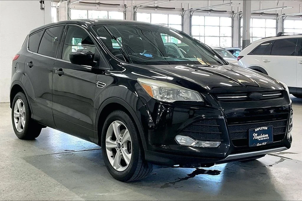Used 2014 Black Ford SE image 34