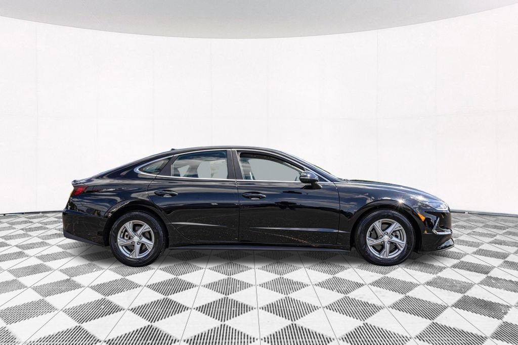 Certified Used 2023 Black Hyundai SE image 11