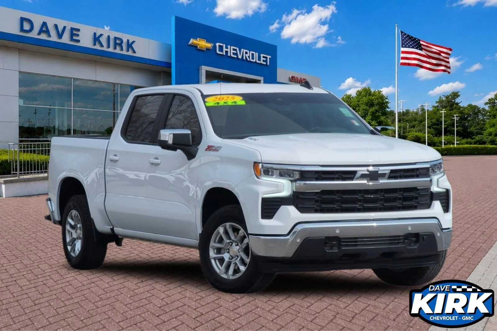 Used 2025 Summit White Chevrolet LT image 1