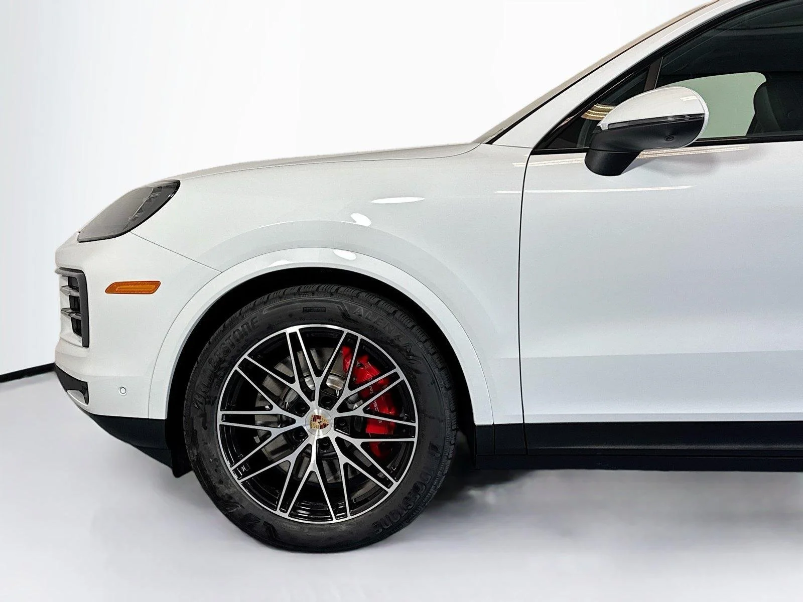 New 2025 Carrara White Metallic Porsche S image 29