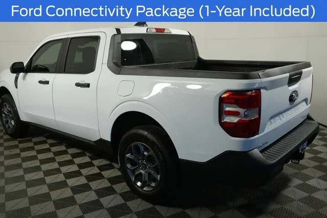 New 2026 Oxford White Ford XLT image 5