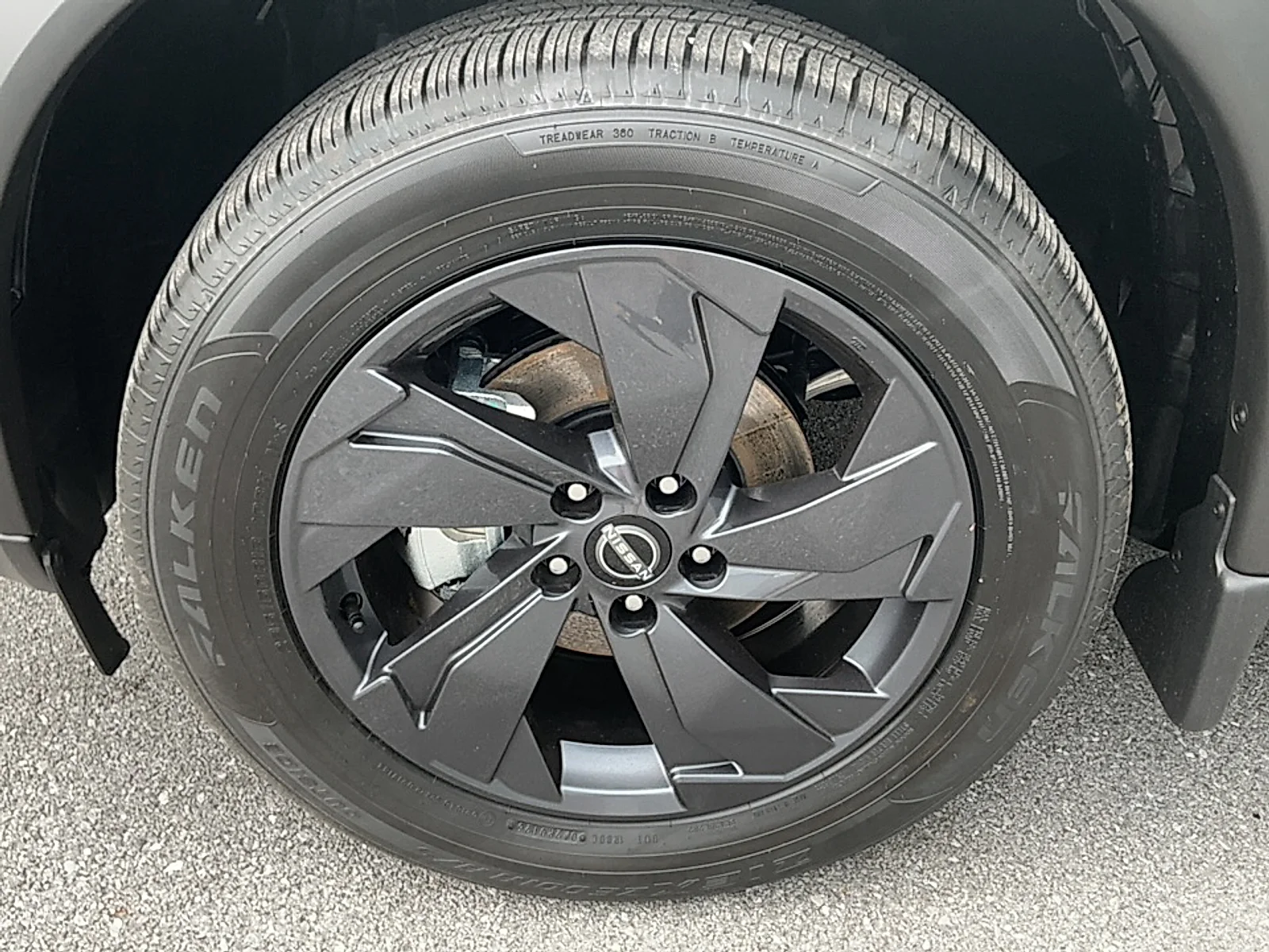 New 2026 Boulder Gray Pearl Nissan SV image 5