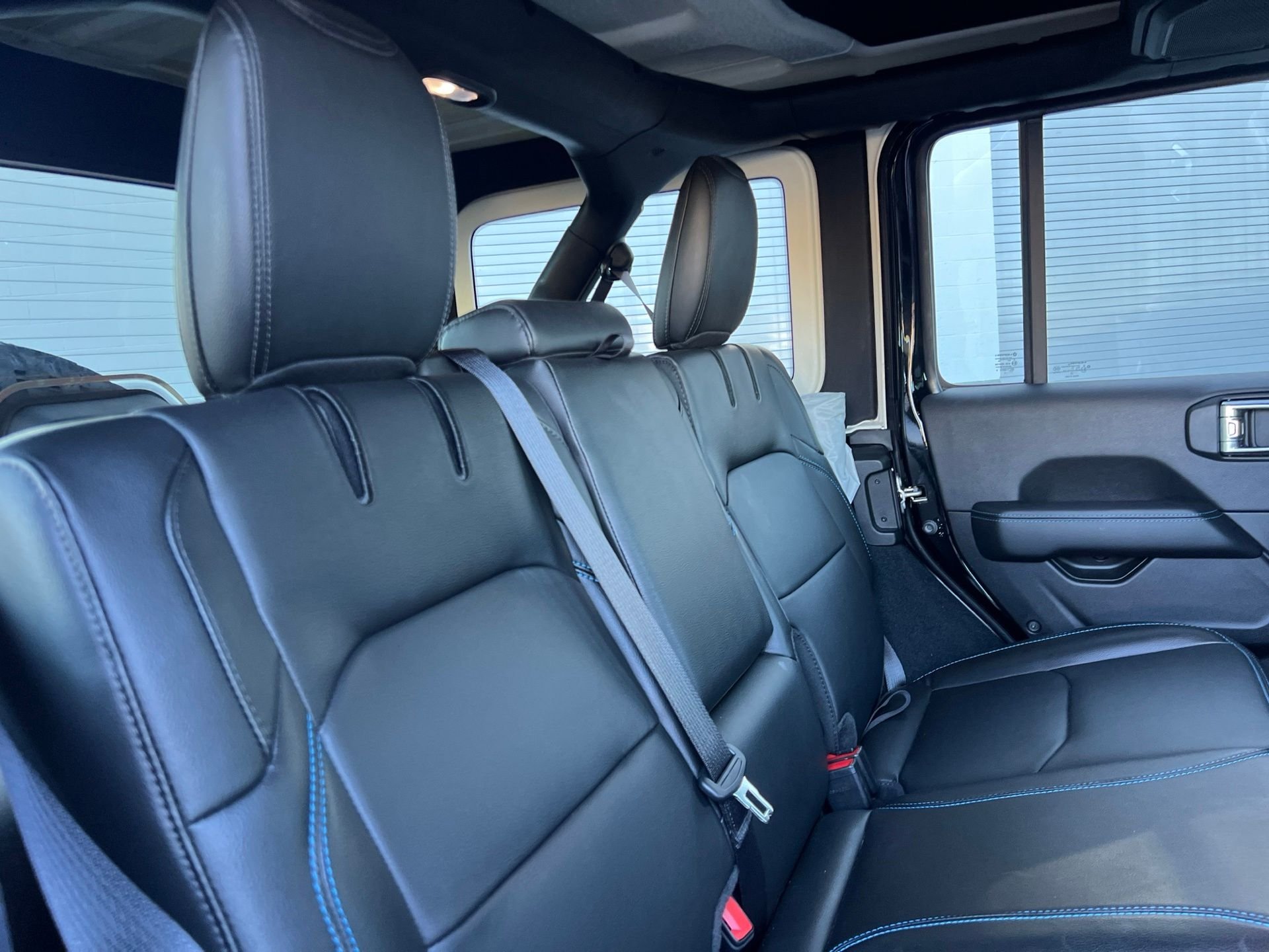 Used 2022 Black Jeep Unlimited Rubicon 4xe image 20