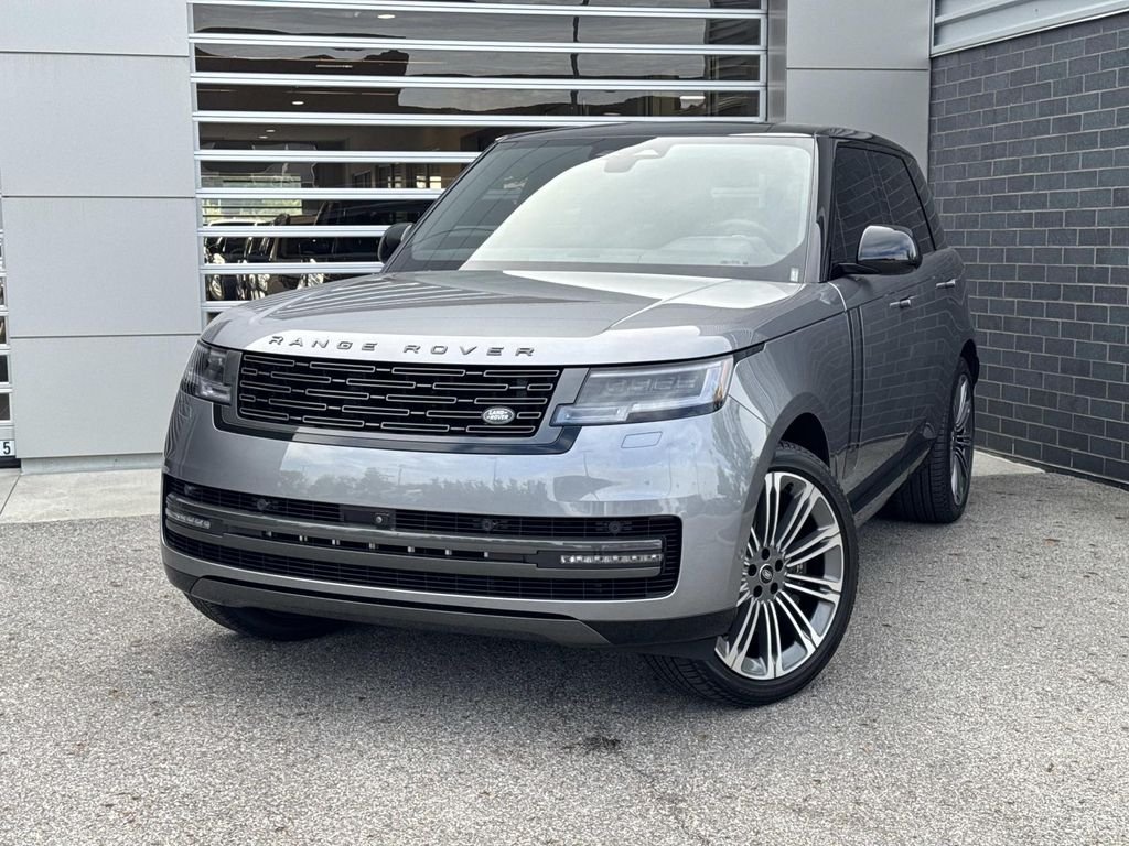 Certified Used 2024 Eiger Gray Metallic Land Rover SE image 1