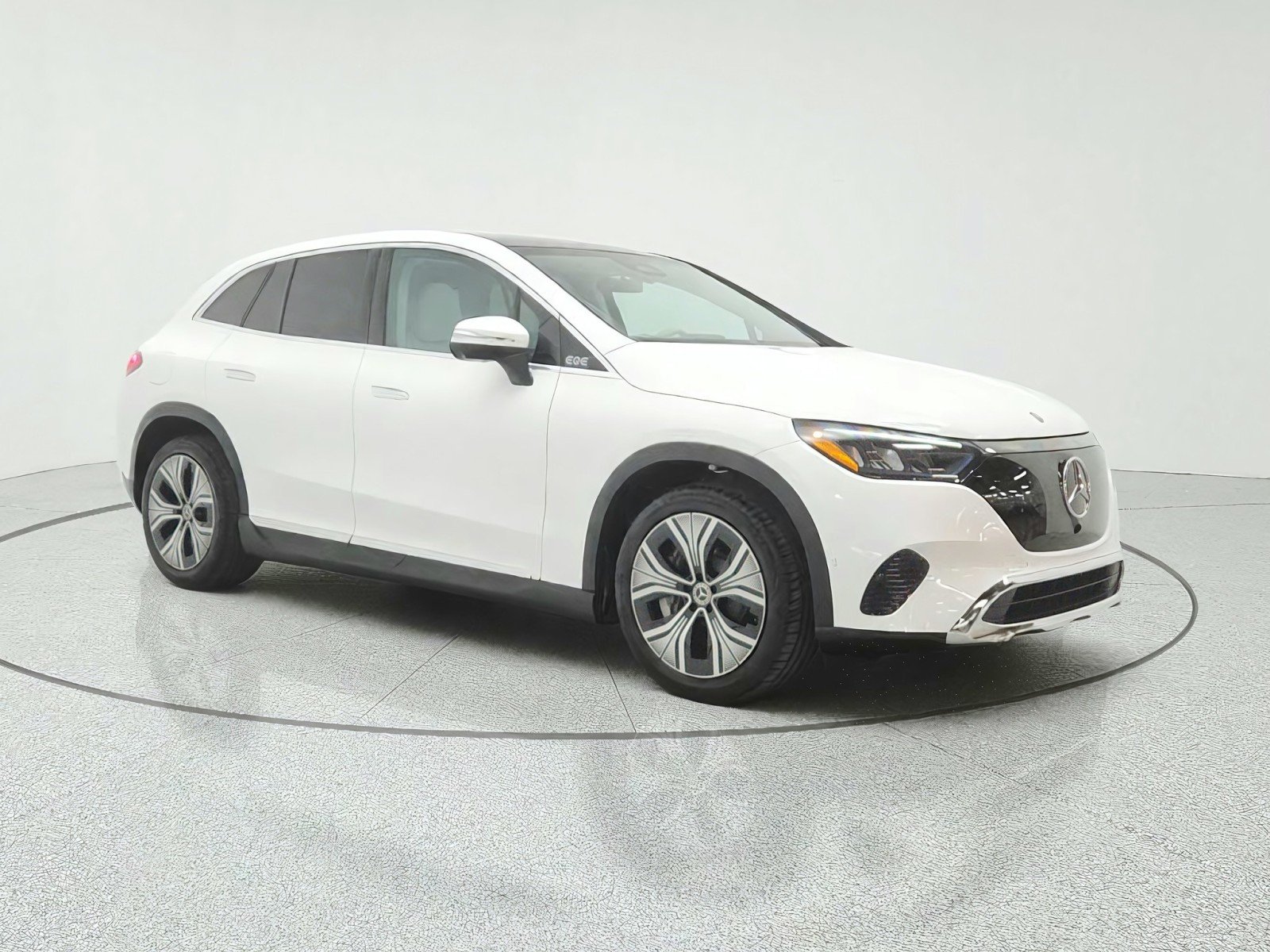 Used 2023 Polar White Mercedes-Benz EQE 350+ SUV image 3