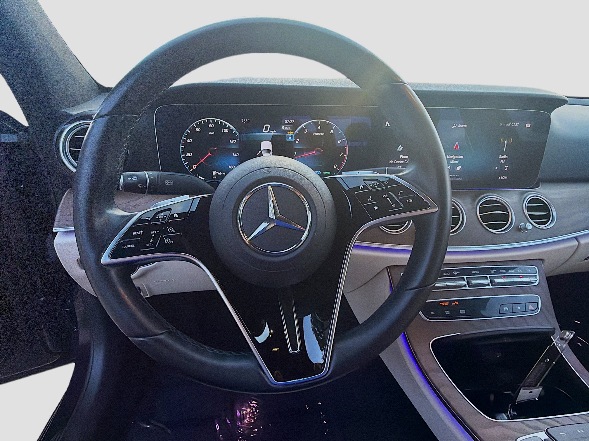 2023 Mercedes-Benz E-Class E450 - Photo 8