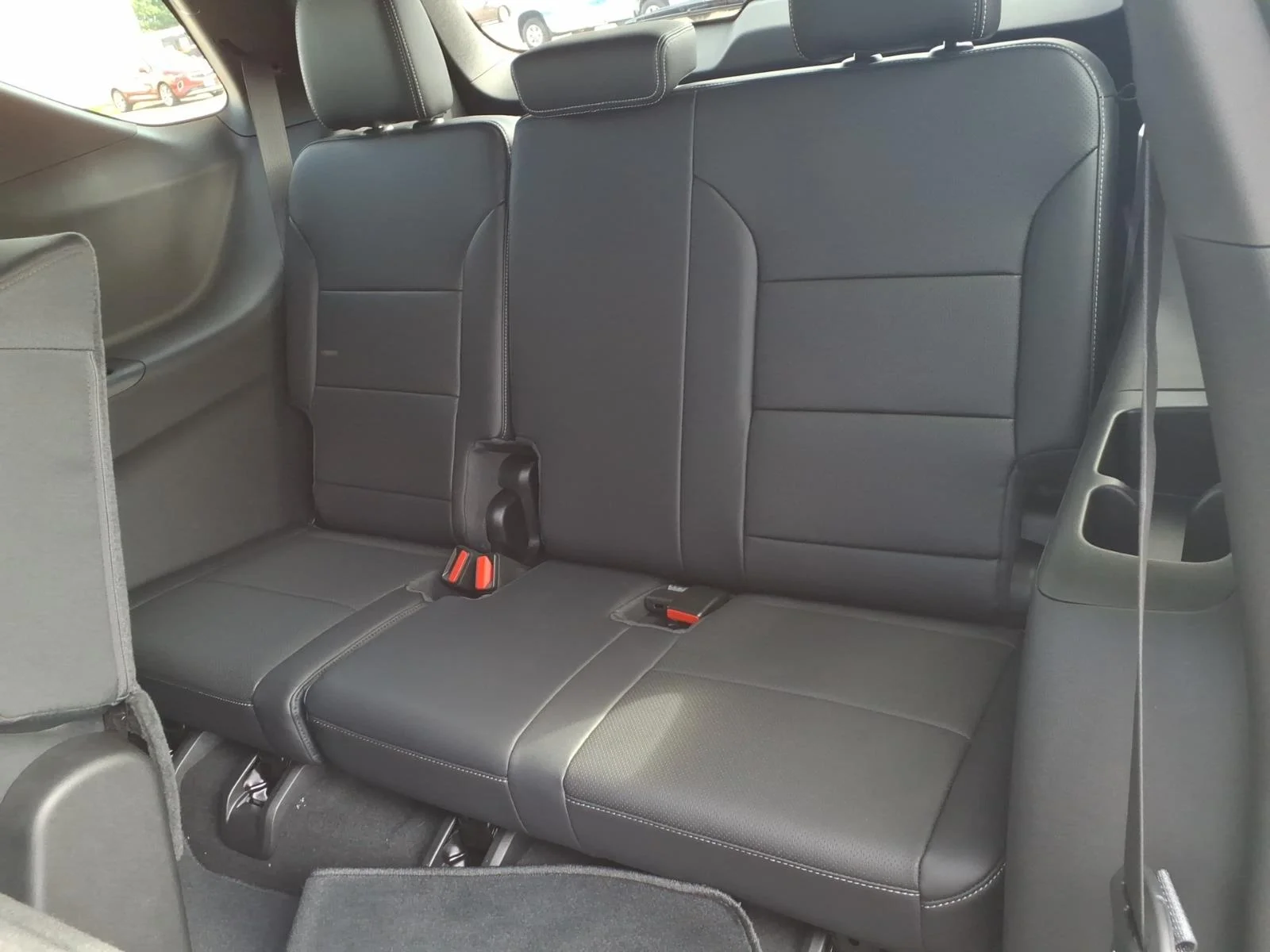 New 2027 Sterling Gray Metallic Chevrolet LT image 16