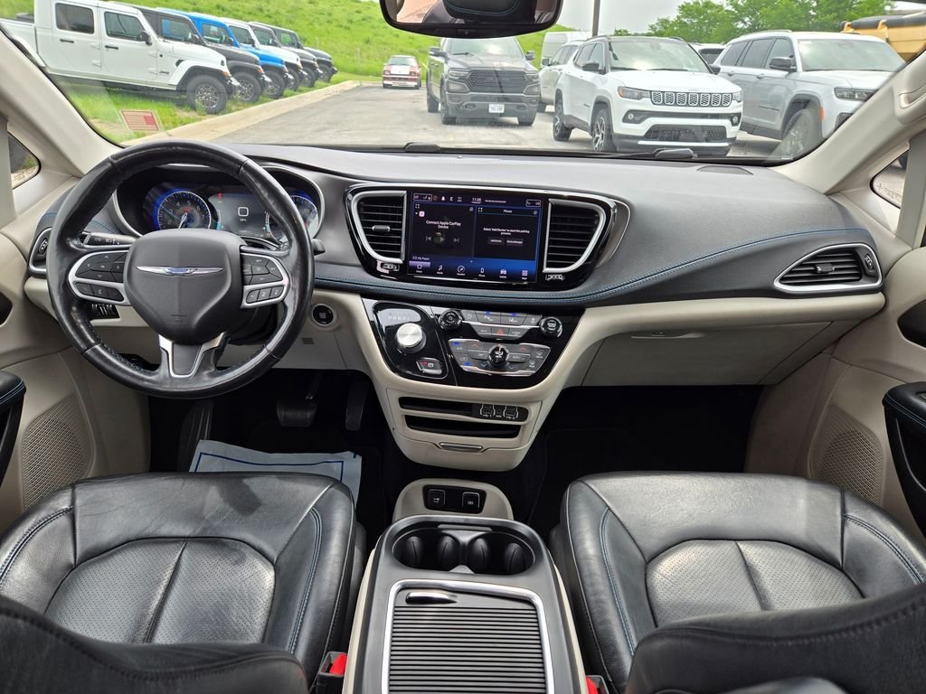 Used 2021 White Chrysler Touring L image 17