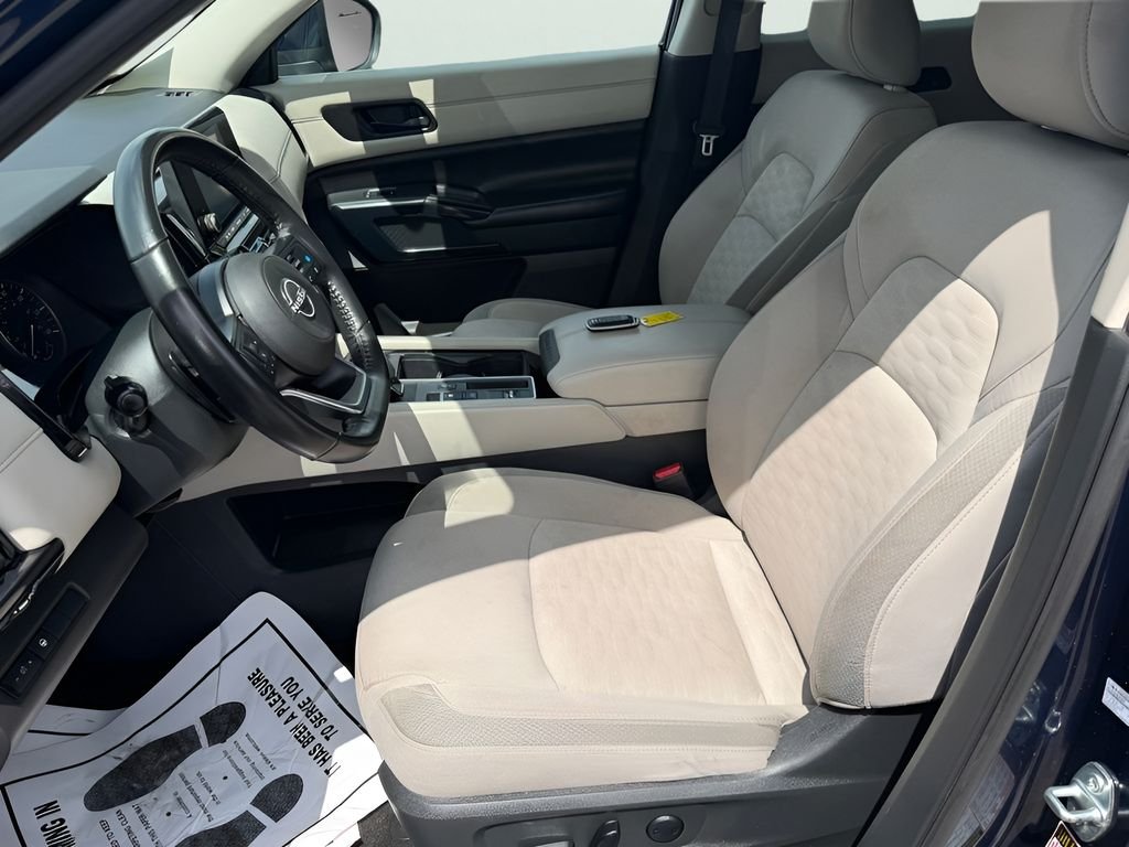Used 2024 Deep Ocean Blue Nissan SV image 17