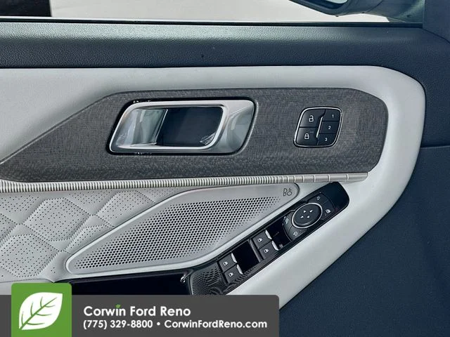 New 2026 Space White Metallic Ford Platinum image 20