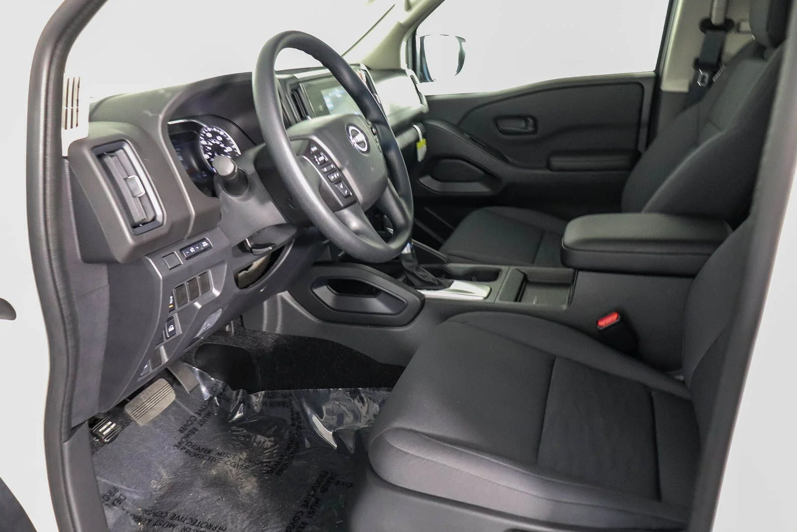 New 2025 Glacier White Nissan Crew Cab S image 19
