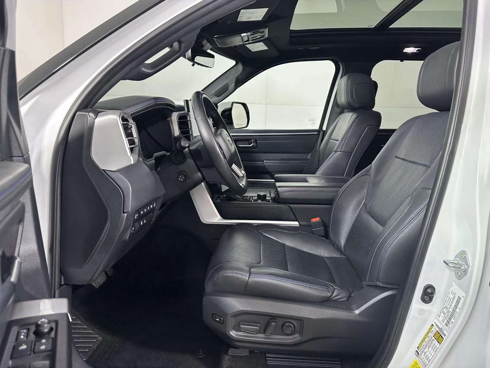 Used 2023 Wind Chill Pearl Toyota Platinum image 29